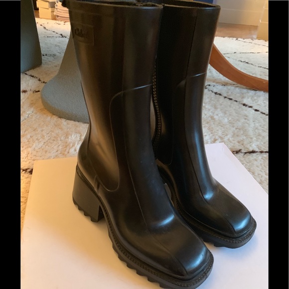 poshmark rain boots